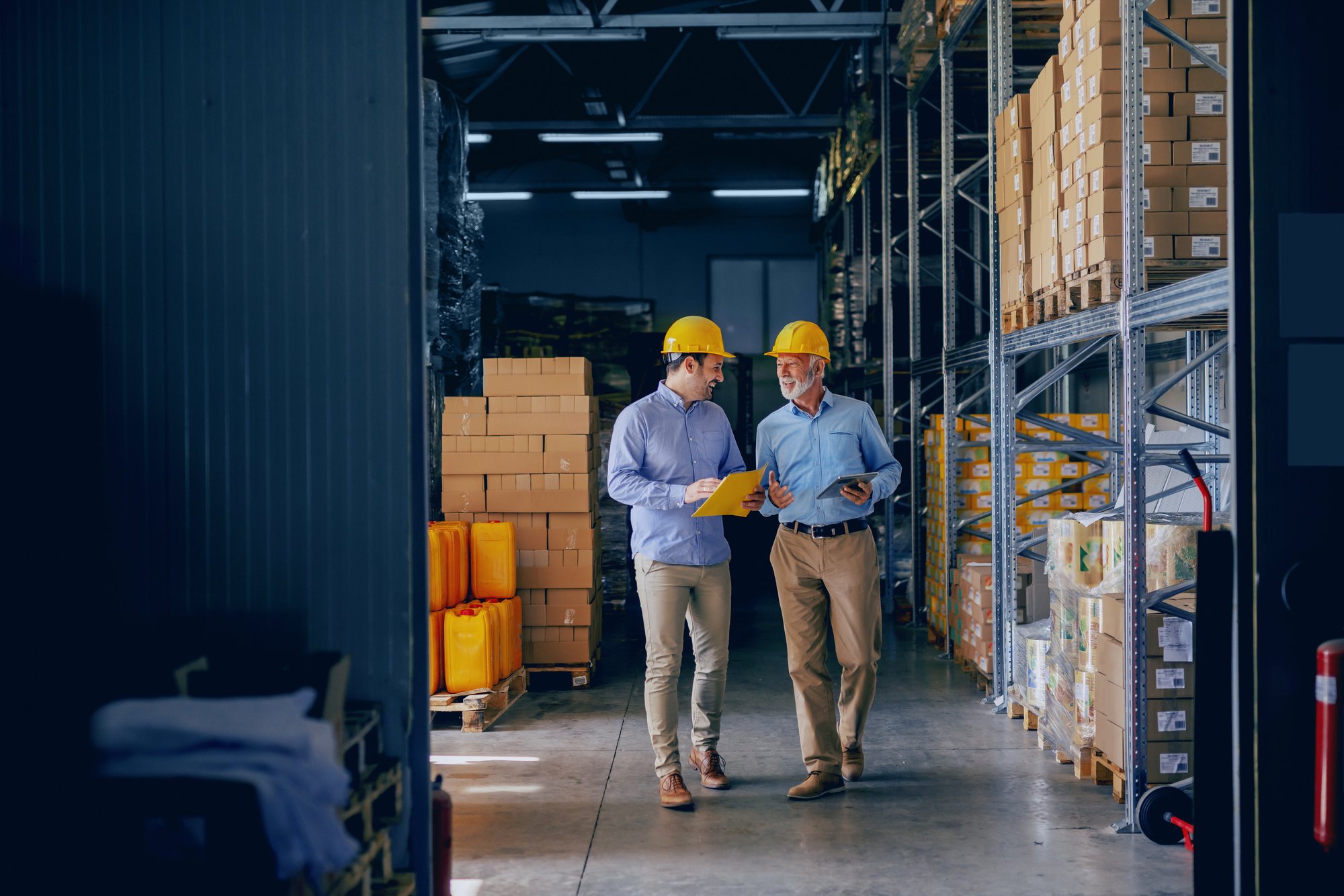 two engineers hardhats manufacturing