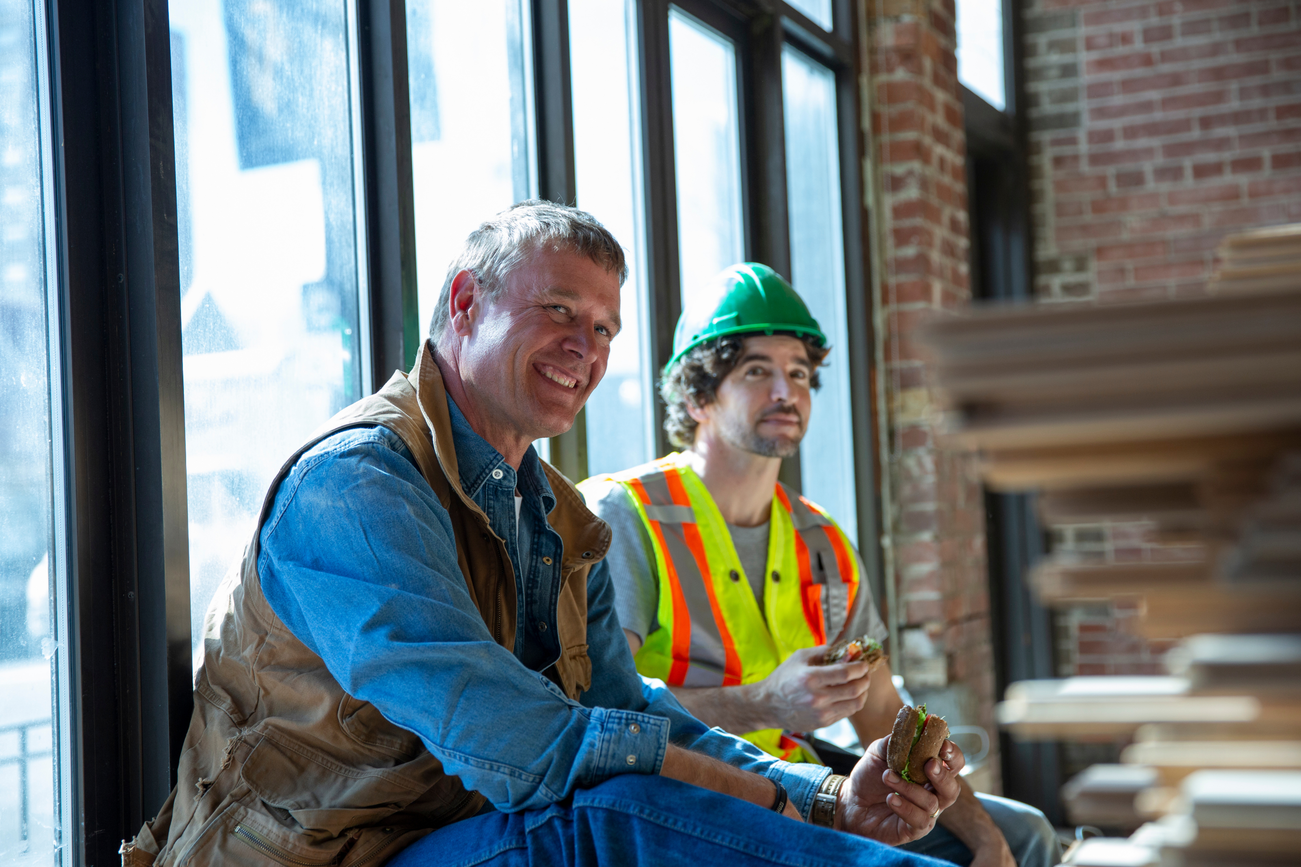 construction_workers_lunch_break